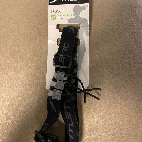 Fitletic Race Number Holder Set - Unisex NWT - Picture 1 of 5